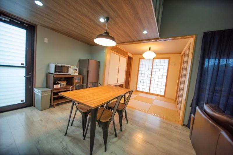 Tabinoteitaku Karstvilla 本部 外观 照片