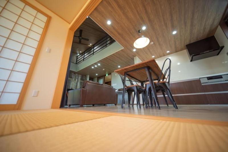 Tabinoteitaku Karstvilla 本部 外观 照片