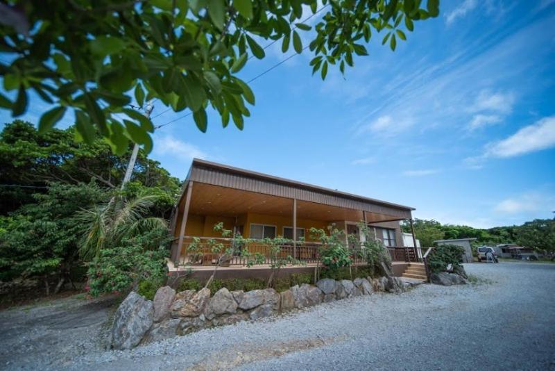 Tabinoteitaku Karstvilla 本部 外观 照片