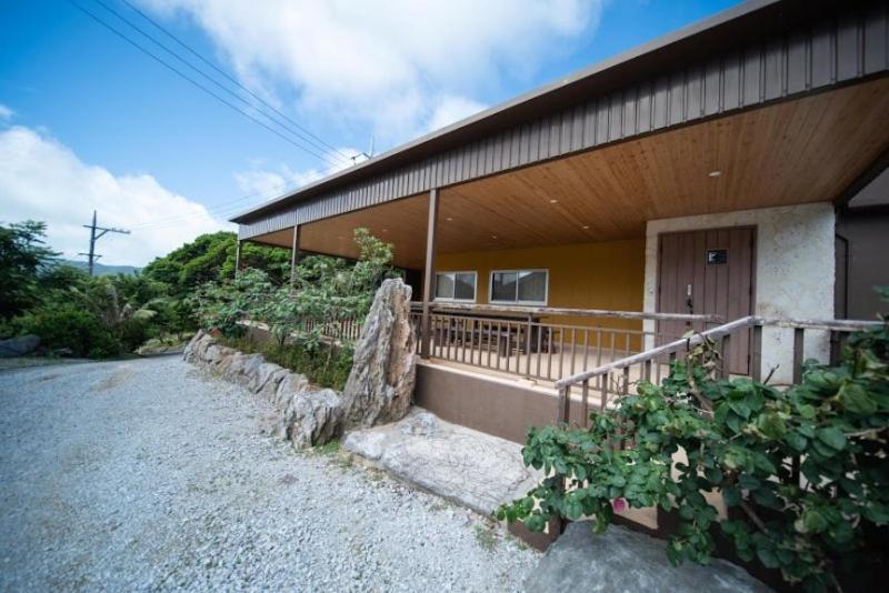 Tabinoteitaku Karstvilla 本部 外观 照片